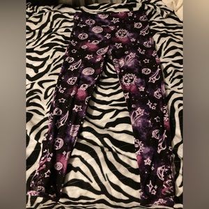 Womens galaxy leggings with stars and planets print